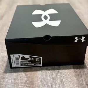 Under Armour Men's Boots - Black